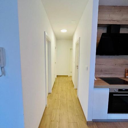 Alida Valli Apartment Kaštela Kültér fotó